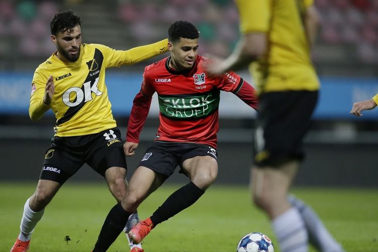 先官宣一人 先官宣一人